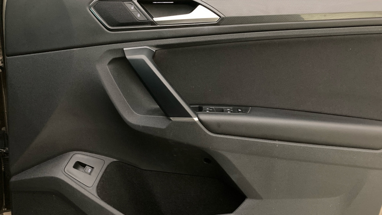 Volkswagen Tiguan 2.0 TSi 180 4Motion SEL 5dr DSG Petrol Estate